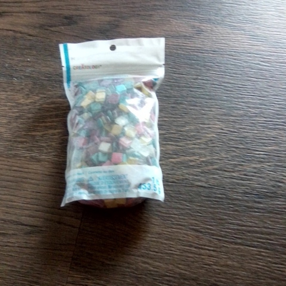 Gemstonees